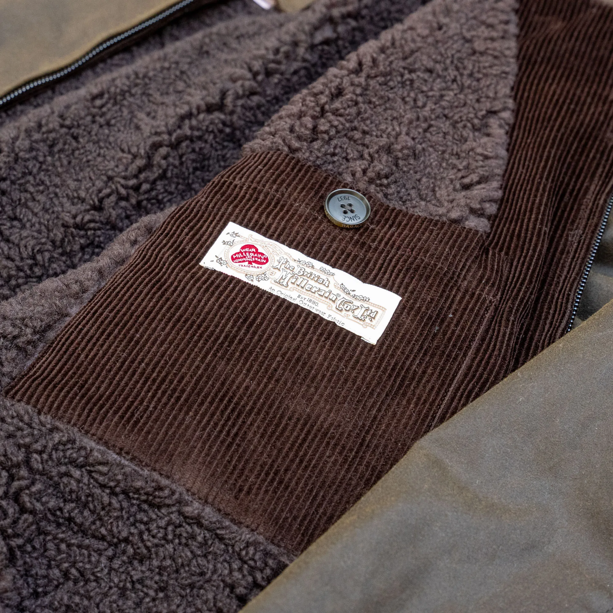 Baracuta G9 Waxed AF Pocket Jacket – Deep Moss / Lined - Image 5