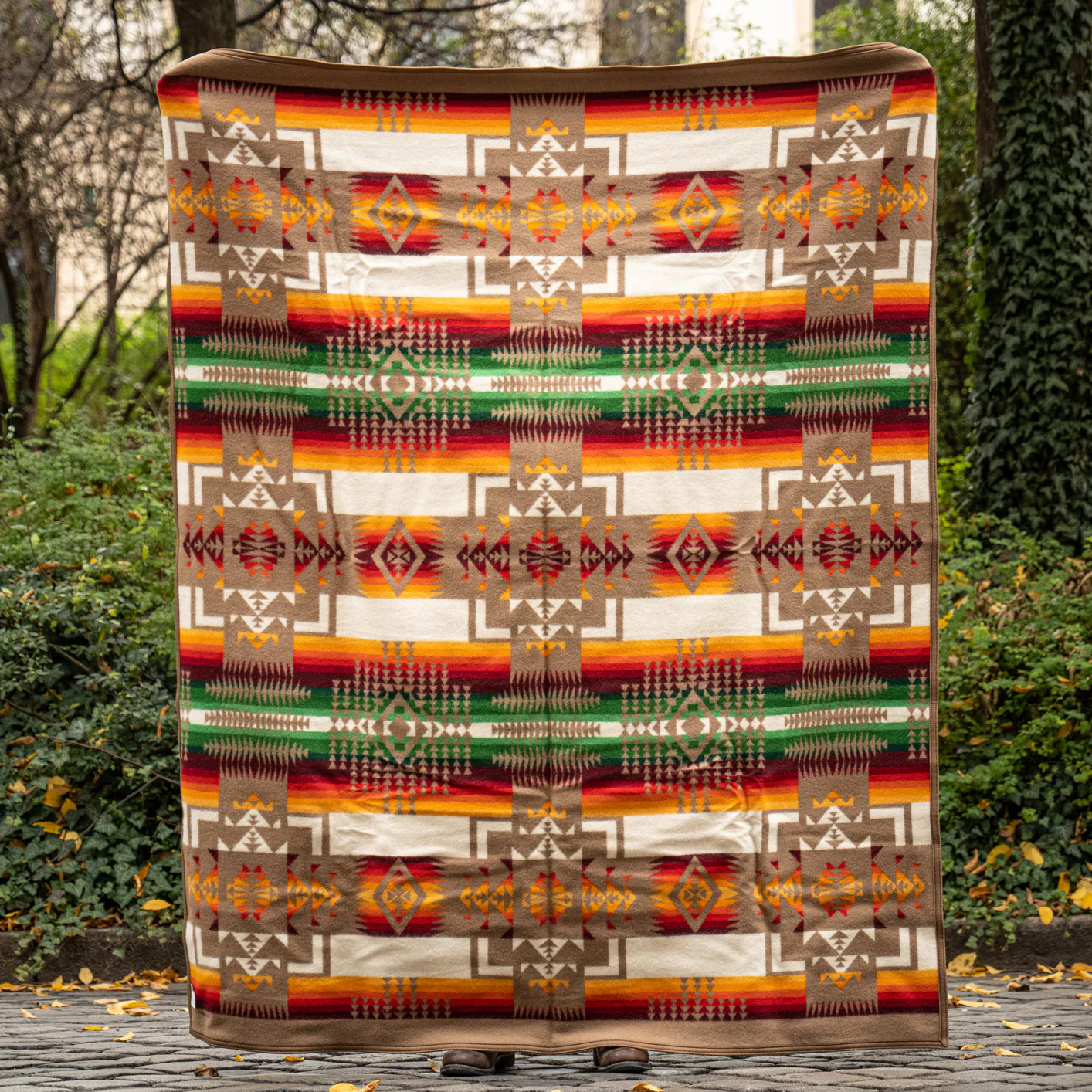 Pendleton Blanket - Chief Joseph / Khaki - Image 4