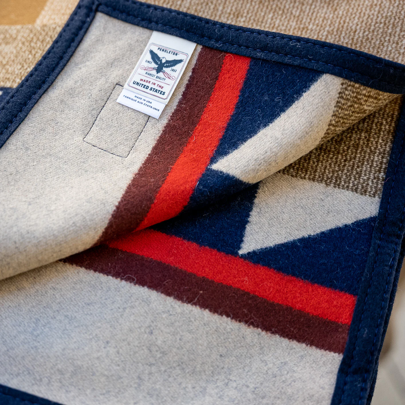 Pendleton Medicine Bow – Jacquard Blanket Robe - Image 4