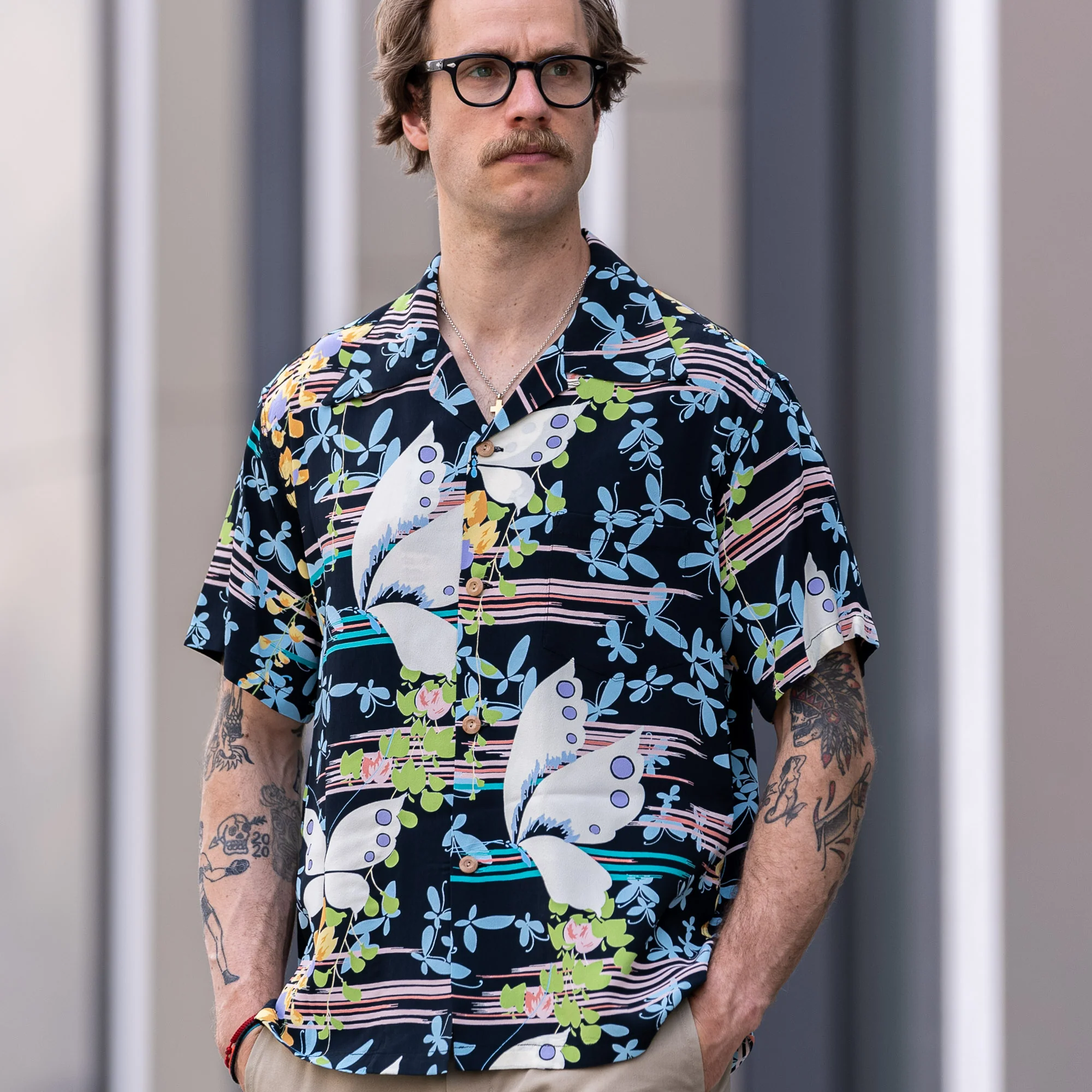 Sun Surf „Fluttering Beauty” Aloha Shirt – Black - Image 3